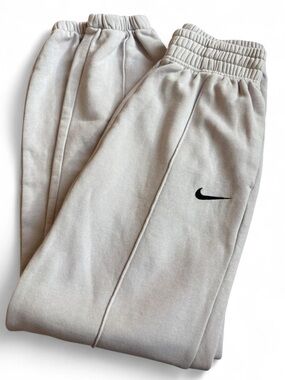 Nike Sweatpants Women’s XS Light Purple Joggers Swoosh Athleisure